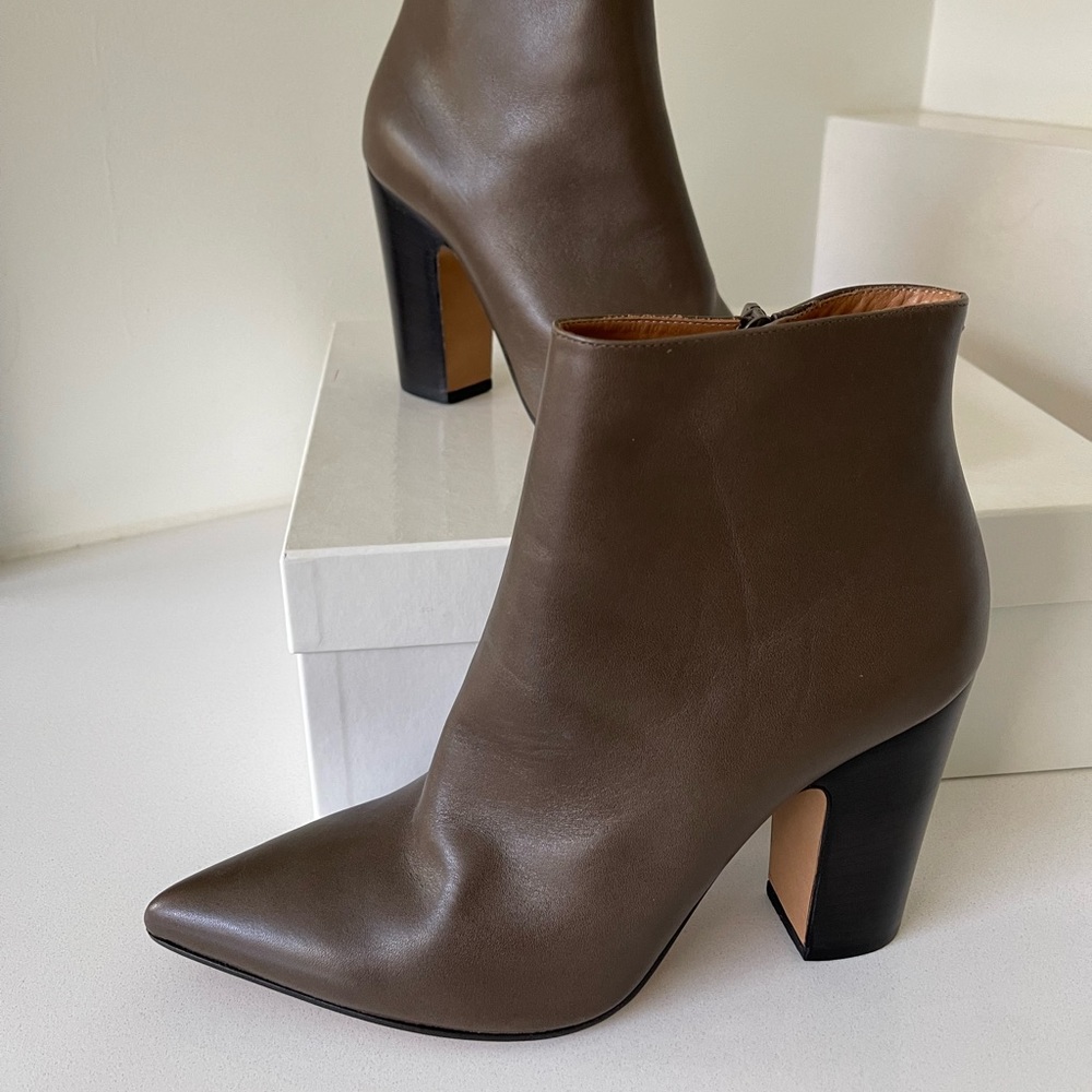 New Maison Martin Margiela Olive Brown Leather Booties 38.5